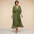 Monica – Chiffon dress with a V-neckline