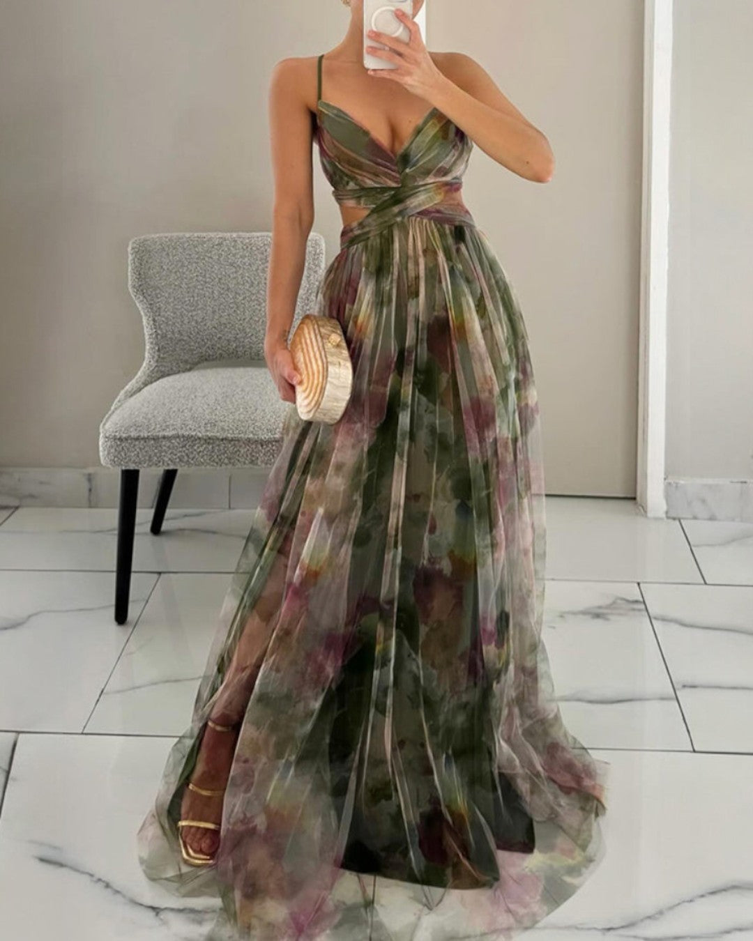 Isabella - Enchanting Floral Print Maxi Dress