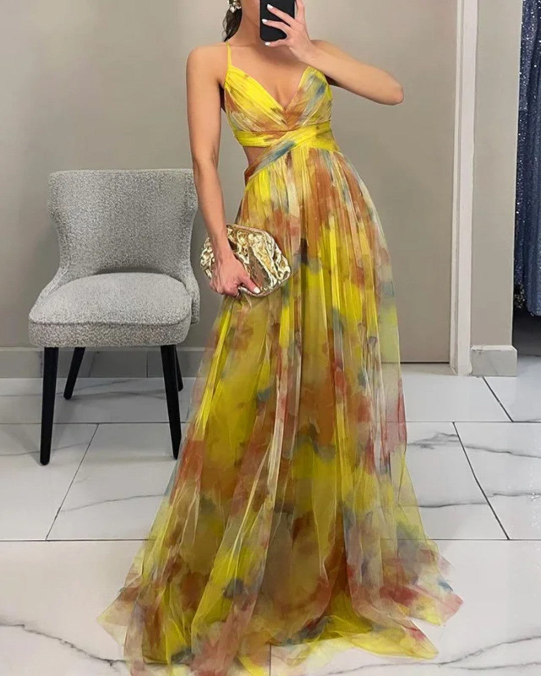 Isabella - Enchanting Floral Print Maxi Dress